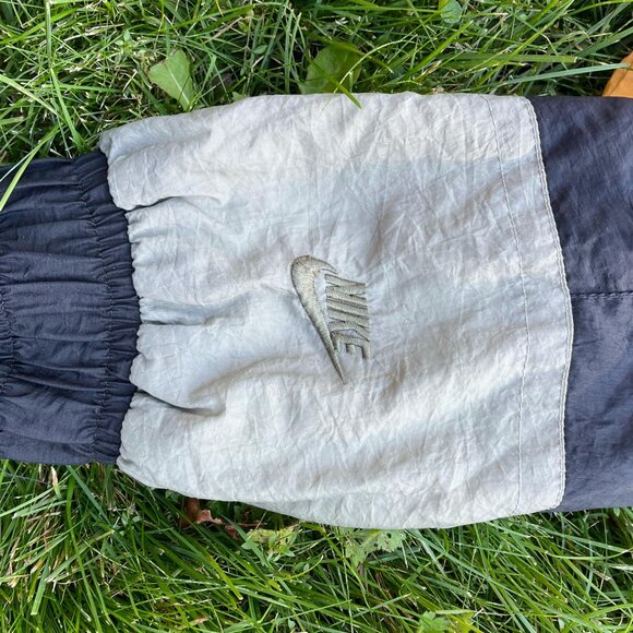 ULTRA RARE 90s Jordan Nike Jacket - Picture 3 of 16